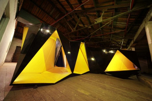 Lunar Pop-up Store / bynStudio