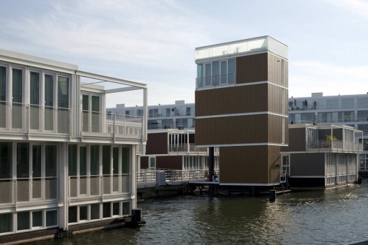 Floating Houses In IJburg / Architectenbureau Marlies Rohmer