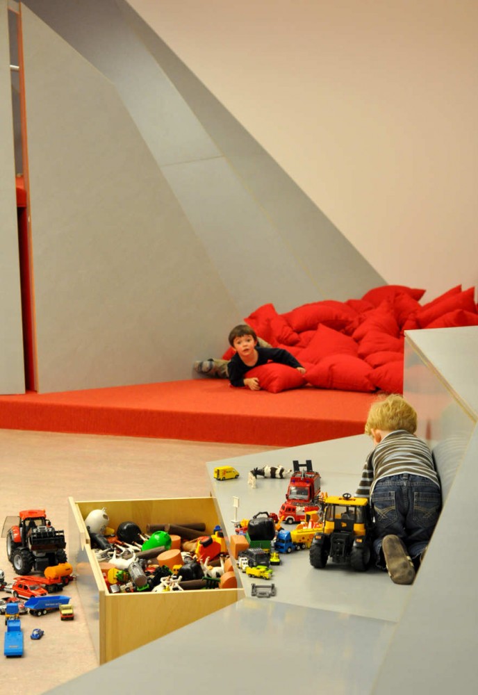 Murgles Playhouse / partnerundpartner-architekten