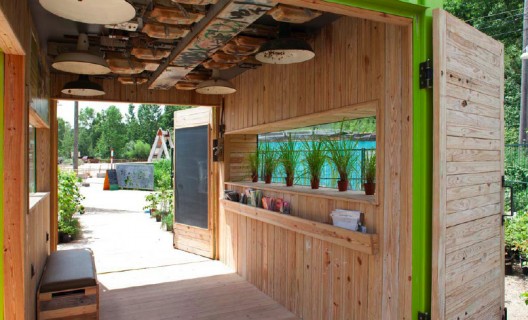 Welcome Hut at the Evergreen’s Brick Works / Levitt Goodman Architects