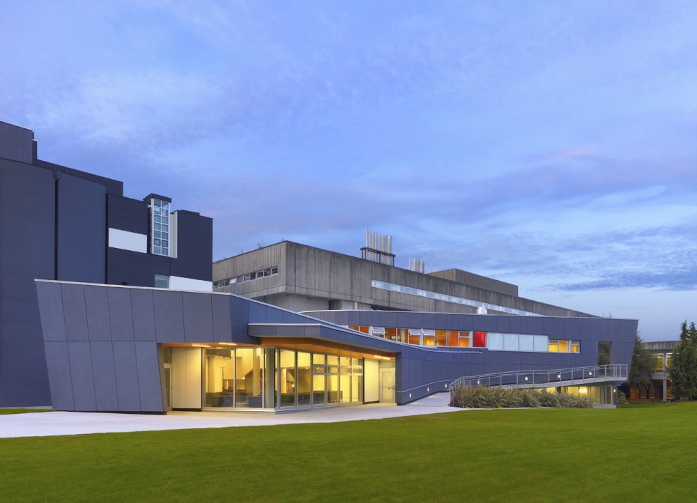 Langara Student Union / Teeple Architects in association with IBI/HB Architects