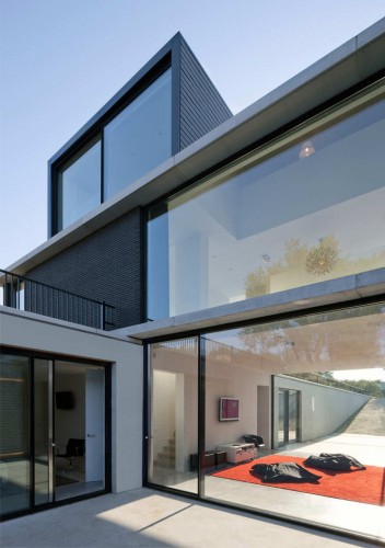 Villa Geldrop / Hofman Dujardin Architects