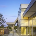 Montrose Cultural Centre / Teeple Architects Montrose Cultural Centre / Teeple Architects © Shai Gil Photography