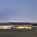 Montrose Cultural Centre / Teeple Architects Montrose Cultural Centre / Teeple Architects © Shai Gil Photography