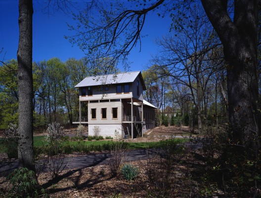 Glade House / Frederick Phillips and Associates