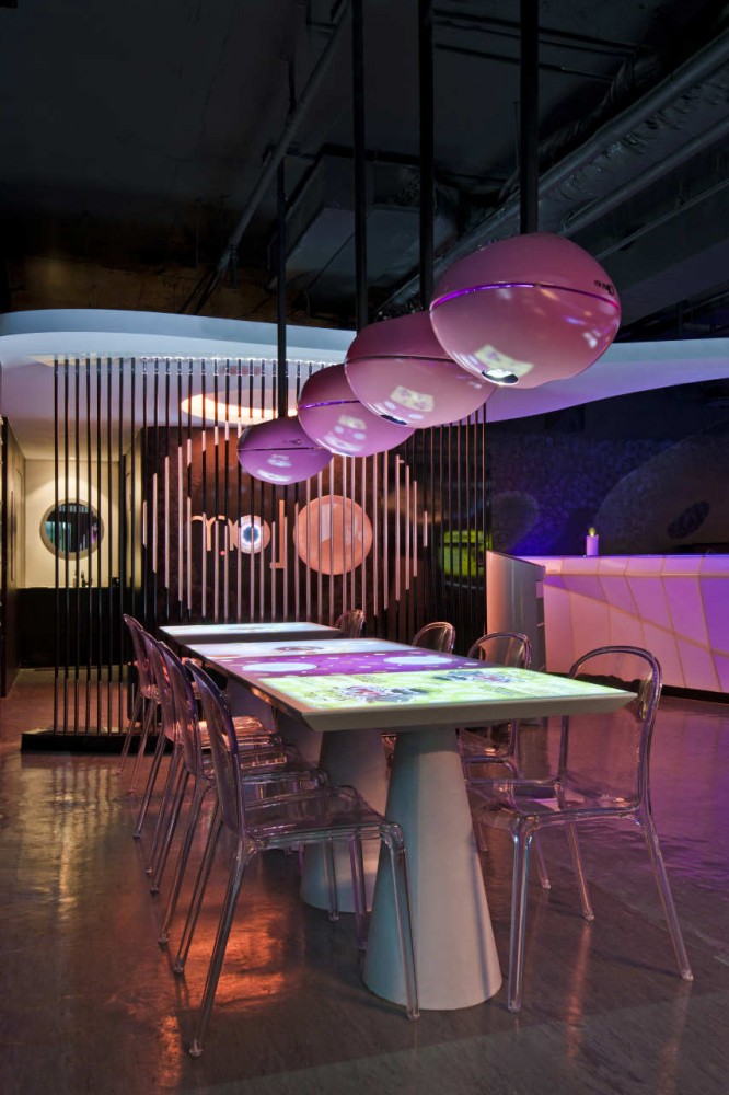 MOJO iCuisine Interactive Restaurant / Moxie Design
