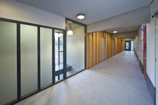 Juvenile Living / UArchitects