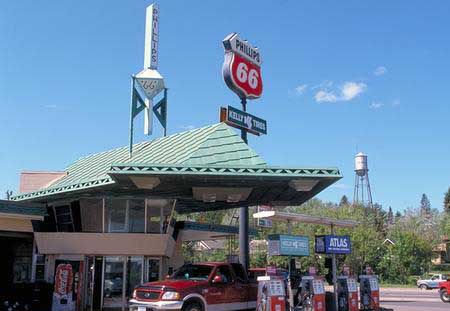 AD Classics: R.W. Lindholm Service Station / Frank Lloyd Wright