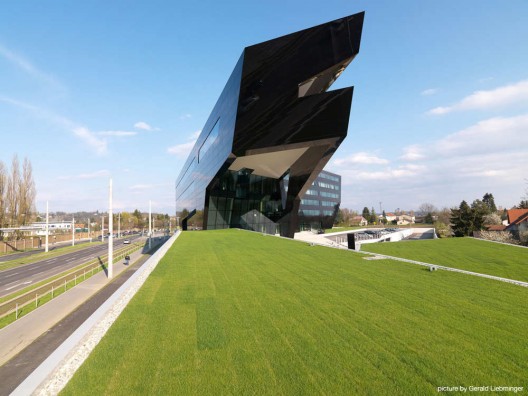 Headquarters der Uniopt Pachleitner Group / GS Architects