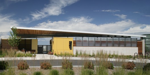 Stapleton Pool House #2 / Semple Brown Design