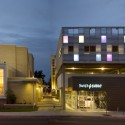 Lowenstein Cultural Center / Semple Brown Design Lowenstein Cultural Center / Semple Brown Design © Ron Pollard
