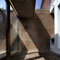 Brick A Back House / Architecture Republic Brick A Back House / Architecture Republic © Paul Tierney Photography
