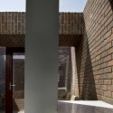 Brick A Back House / Architecture Republic Brick A Back House / Architecture Republic © Paul Tierney Photography