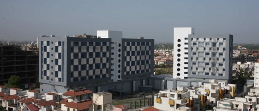 Pegasus / Vitan Architects