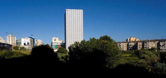 Burgo Tower © Fernando Guerra FG + SG