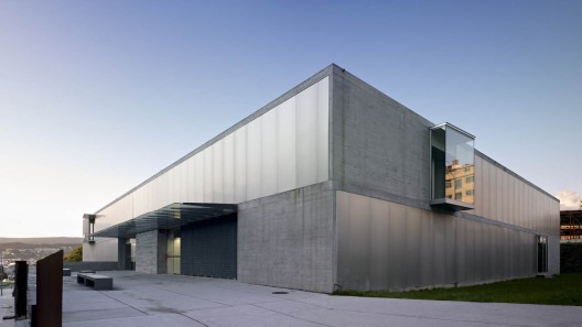 Health Centre In A Parda / Vier Arquitectos SLP