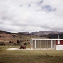 Barn House / Oficina Informal Barn House / Oficina Informal © Mateo Pérez