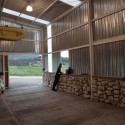 Barn House / Oficina Informal Barn House / Oficina Informal © Mateo Pérez