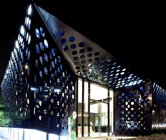The Base Sales Gallery / Supermachine Studio