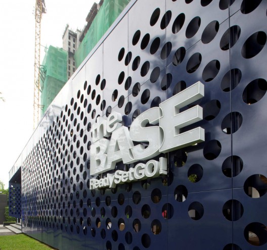 The Base Sales Gallery / Supermachine Studio