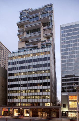 130 Bloor Street West / Quadrangle Architects Limited