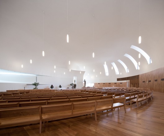 Boa Nova Church / Roseta Vaz Monteiro Arquitectos