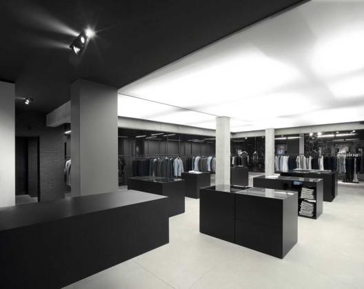 Boutique Michel Brisson / Saucier + Perrotte architectes