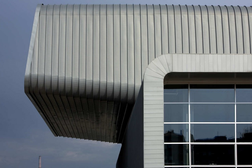 Trade Fair Centre in La Spezia / MMAA