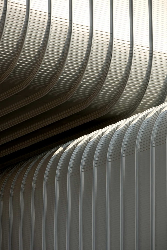 Trade Fair Centre in La Spezia / MMAA