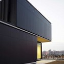 Shelter Home For the Homeless / Javier Larraz Shelter Home For the Homeless / Javier Larraz © Iñaki Bergera