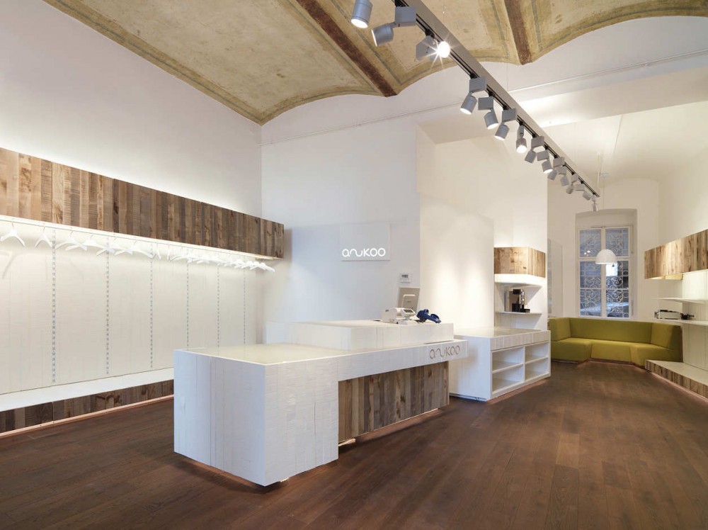 Anukoo Fair Fashion Shop / Atelier Heiss Architekten