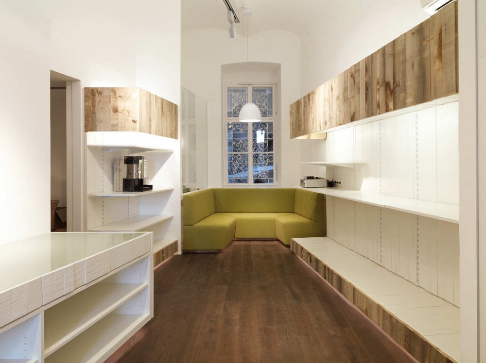 Anukoo Fair Fashion Shop / Atelier Heiss Architekten