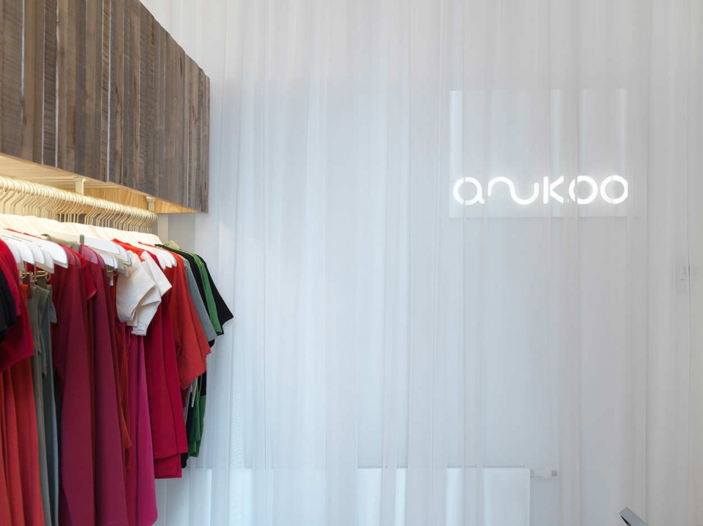 Anukoo Fair Fashion Shop / Atelier Heiss Architekten
