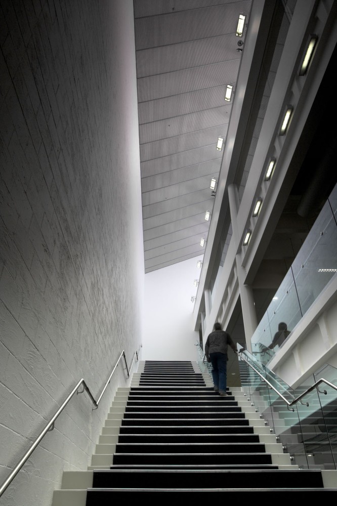 Waitakere Library And UNITEC Facilities / Architectus & Athfield Architects