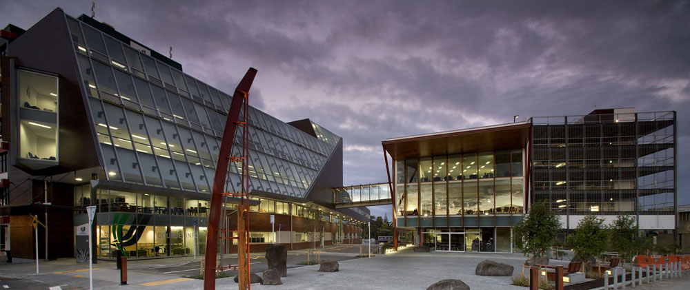 Waitakere Library And UNITEC Facilities / Architectus & Athfield Architects