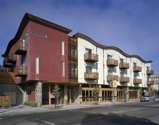 h2 Hotel / David Baker + Partners