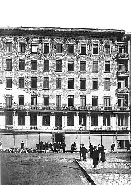 AD Classics: Majolikahaus / Otto Wagner