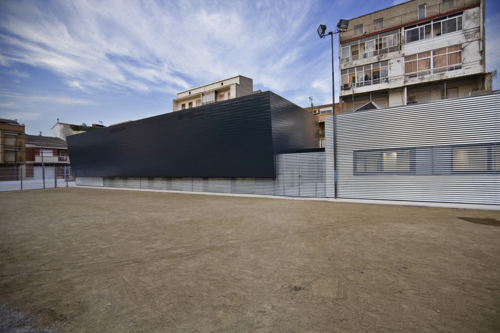 Retirement Home La Bordeta / BmesR29 Arquitectes