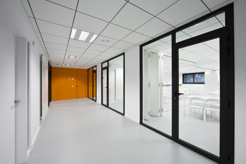 Retirement Home La Bordeta / BmesR29 Arquitectes