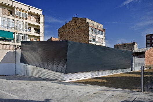 Retirement Home La Bordeta / BmesR29 Arquitectes