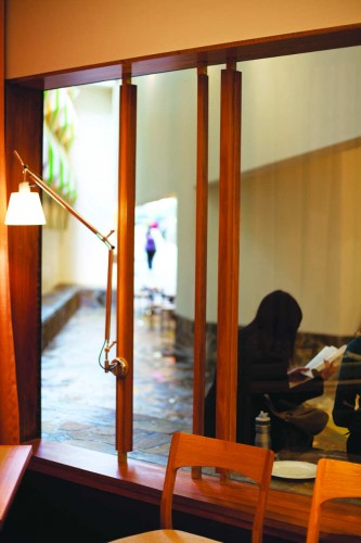 Tank Bar + Restaurant / Donovan Hill