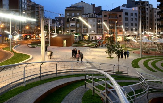 Ricard Viñes Square / Benedetta Tagliabue