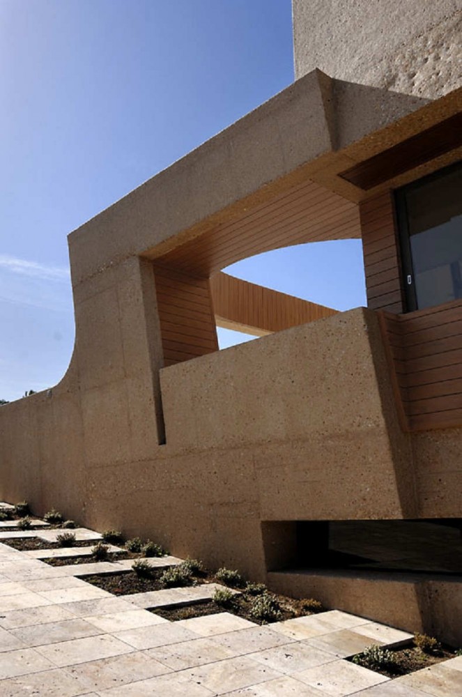 Three Level House In Madrid / A-cero