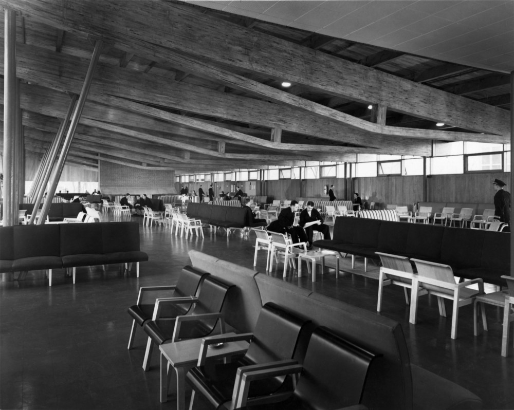 AD Classics: Great Lakes Naval Training Center, Hostess House / SOM