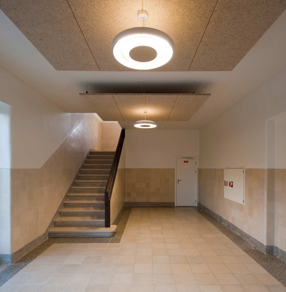 Domingos Sequeira Secondary School / BFJ Arquitectos
