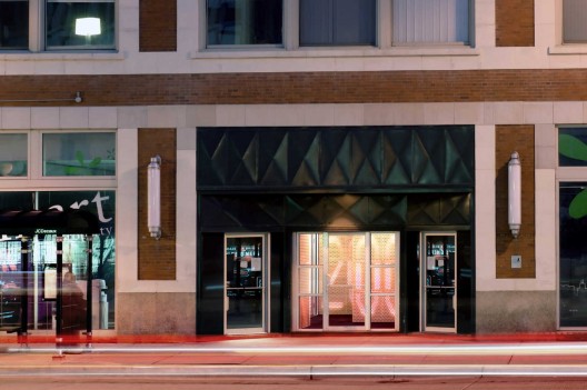 Locomobile Lofts / Studio IDE