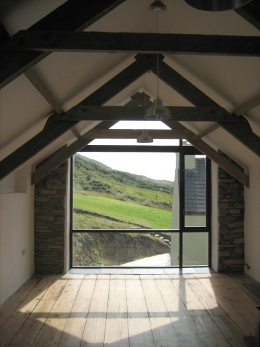County Cork Painter’s Studio / LOCAL