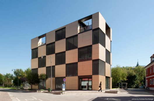 NIK / Atelier Thomas Pucher & Bramberger