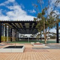 Caritas College Junior School External Covered Area / Tridente Architects © Simon Cecere