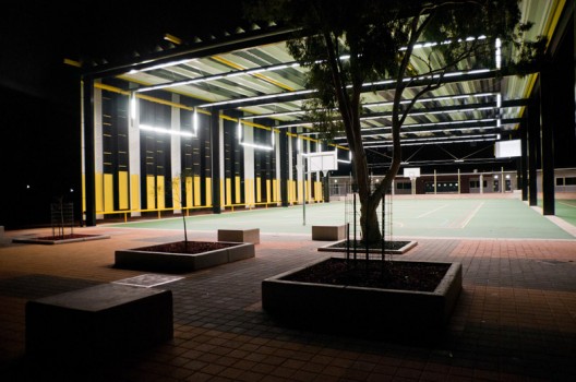 Caritas College Junior School External Covered Area / Tridente Architects